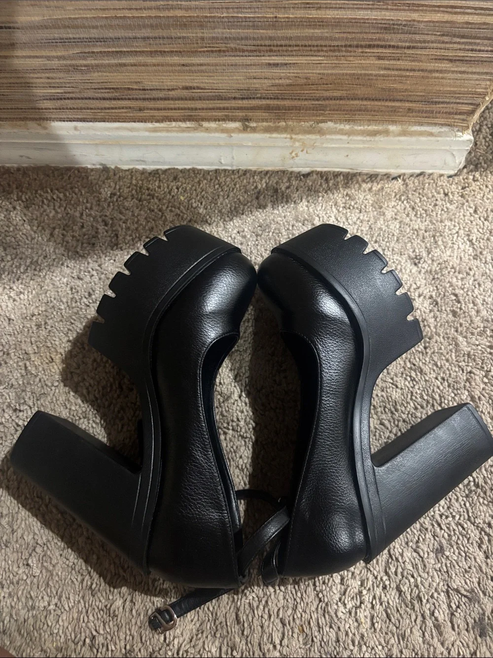 N/A bold black